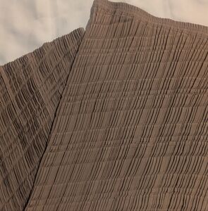 Elegant Vintage Tan Pleated Skirt